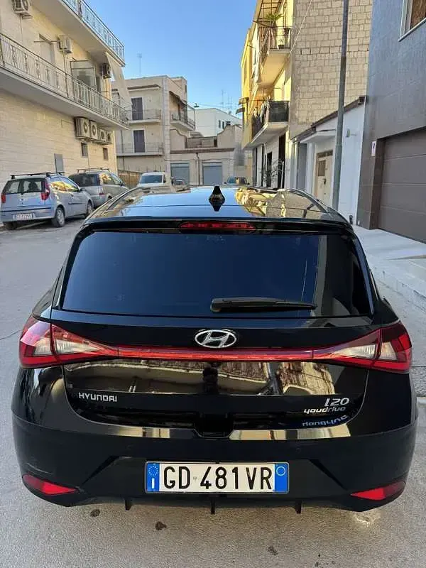 Usata Hyundai i20 84 CV (61 kW) 2021 Nero Utilitaria