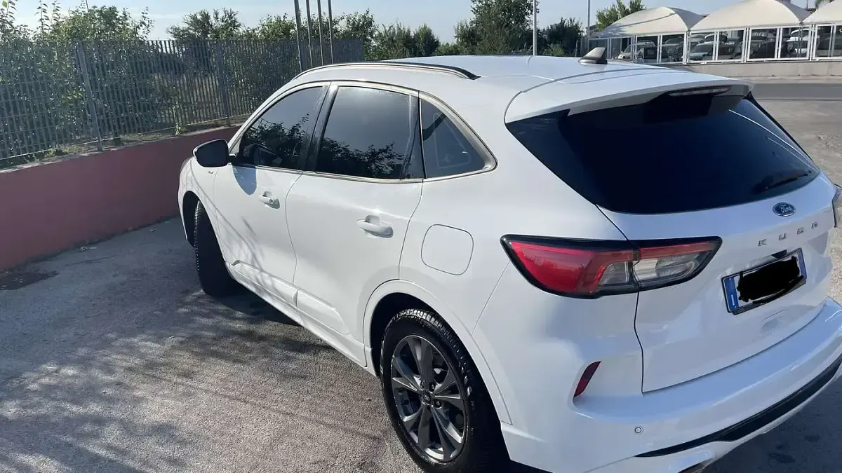 Usata Ford Kuga ST-Line X 120 CV (88 kW) 2022 SUV