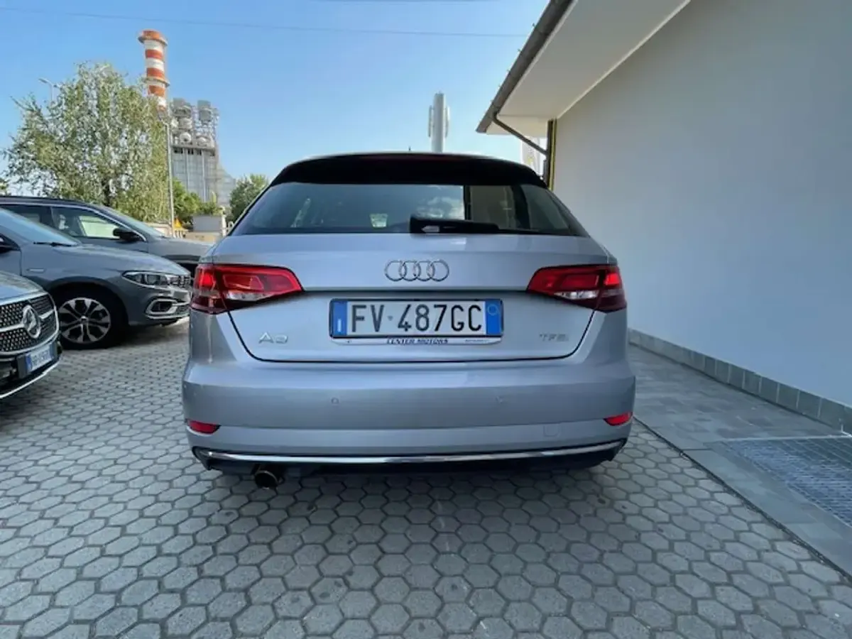 Usata Audi A3 Ambiente 125 CV (91 kW) 2017 Argento Berlina