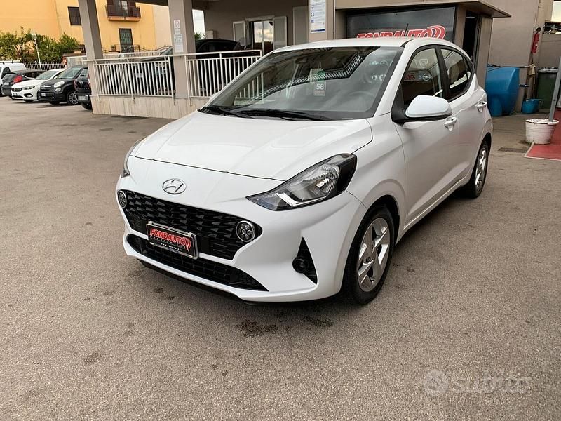 Usata Hyundai i10 Prime 67 CV (49 kW) 2021 Bianco Utilitaria
