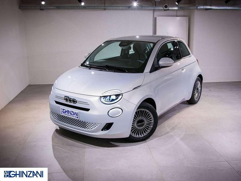 Ny Fiat 500 65 HK (47 kW) 2025 Vit Sedan