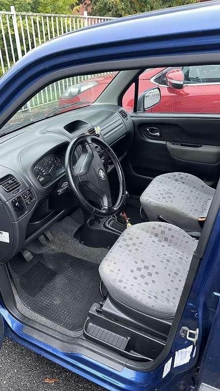 Usata Opel Agila Comfort 58 CV (42 kW) 2003 Blu/azzurro Utilitaria