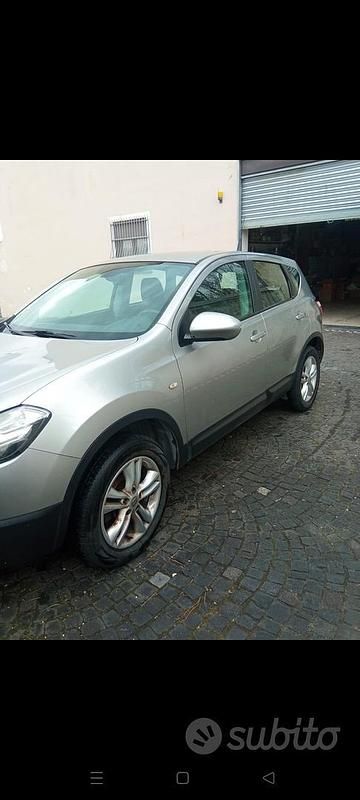 Usata Nissan Qashqai 140 CV (102 kW) 2010 Grigio SUV