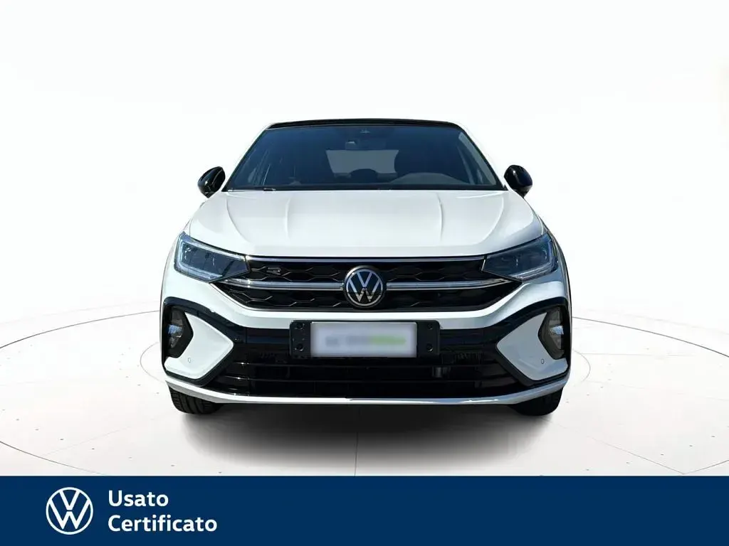 Usata VW Taigo R-line 110 CV (80 kW) 2023 Bianco / pastello SUV