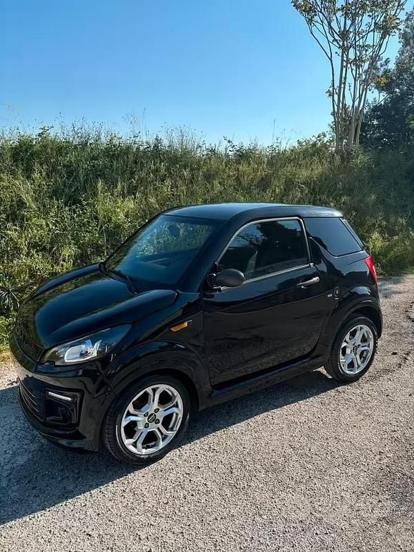 Usata Ligier JS50 2022 Nero Utilitaria