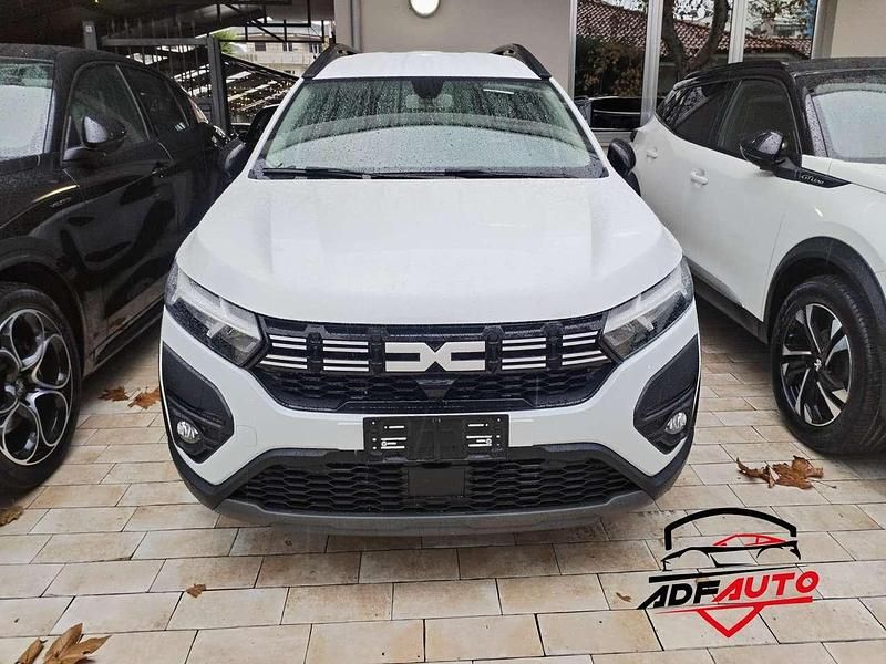 Grigio Usata 2023 Dacia Jogger Essentiel Monovolume | 14.900 € (Buon prezzo) - Immagine 1/4