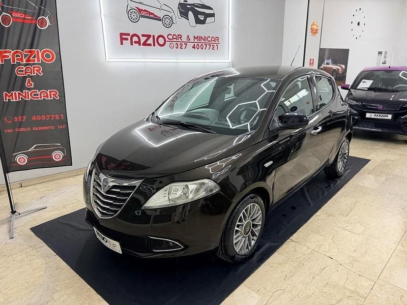 Usata Lancia Ypsilon 95 CV (69 kW) 2011 Nero Utilitaria