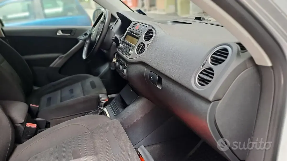 Usata VW Tiguan 140 CV (102 kW) 2008 Grigio SUV