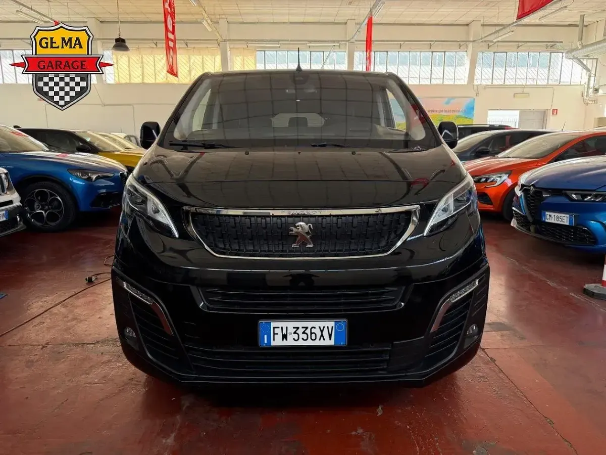Usata Peugeot Traveller S 177 CV (130 kW) 2019 Viola Monovolume