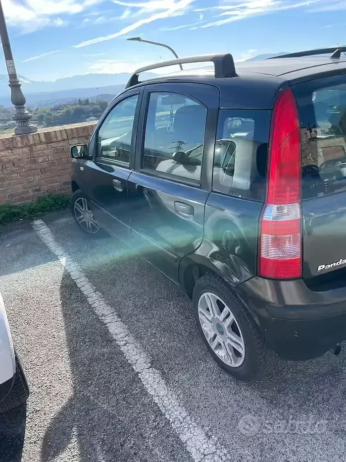 Usata Fiat Panda 69 CV (50 kW) 2004 Utilitaria