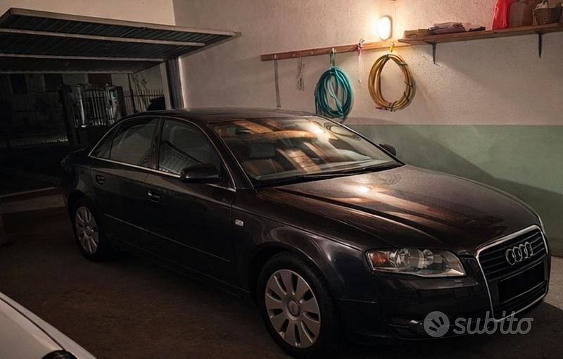 Usata Audi A4 140 CV (102 kW) 2007 Grigio Berlina