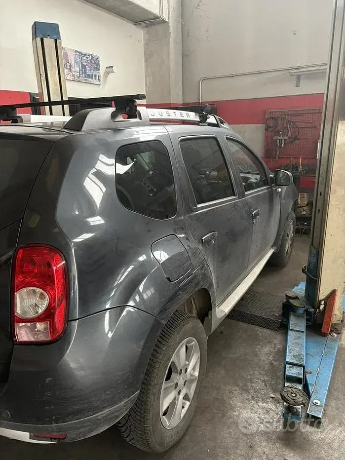 Occasion Dacia Duster 105 ch (77 kW) 2014 Gris SUV