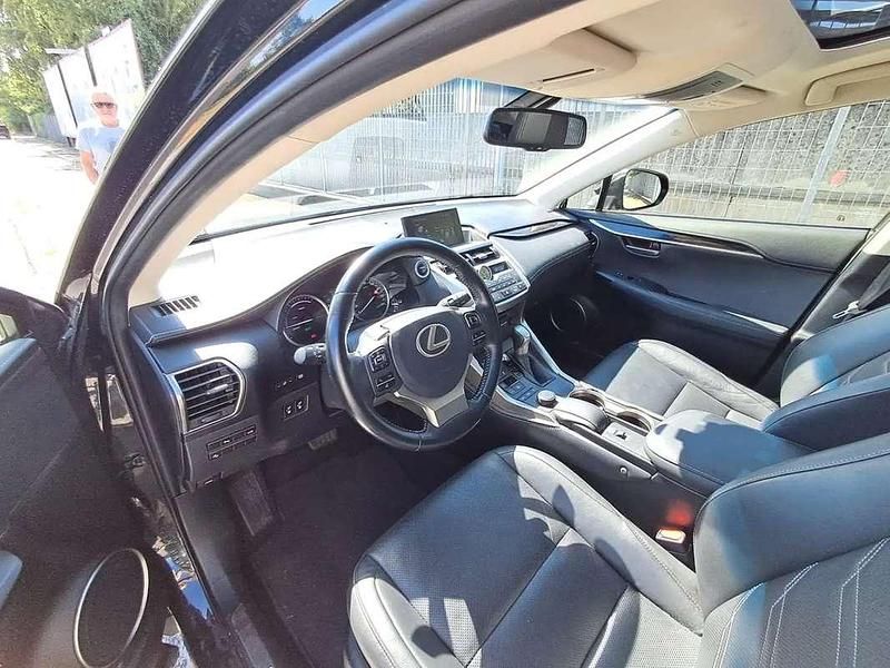 Nero Usata 2017 Lexus NX300h Luxury Line SUV | 23.000 € (Ottimo prezzo) - Immagine 1/4