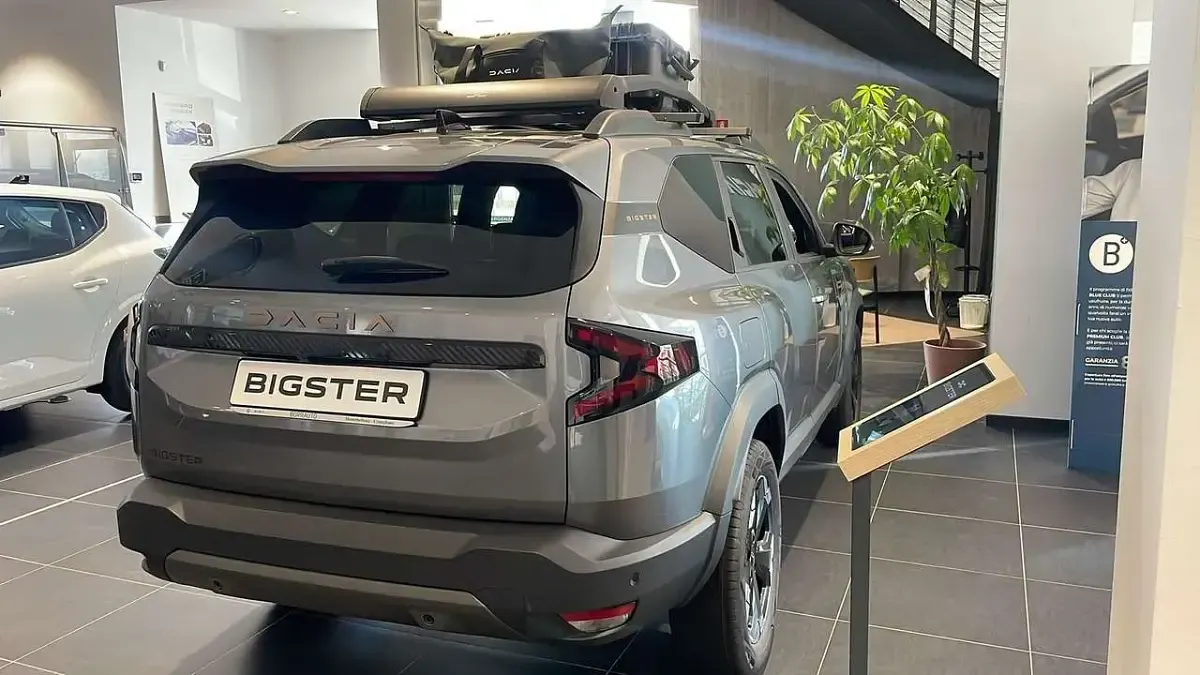 Nuova Dacia Bigster Extreme 140 CV (102 kW) 2026 Grigio SUV