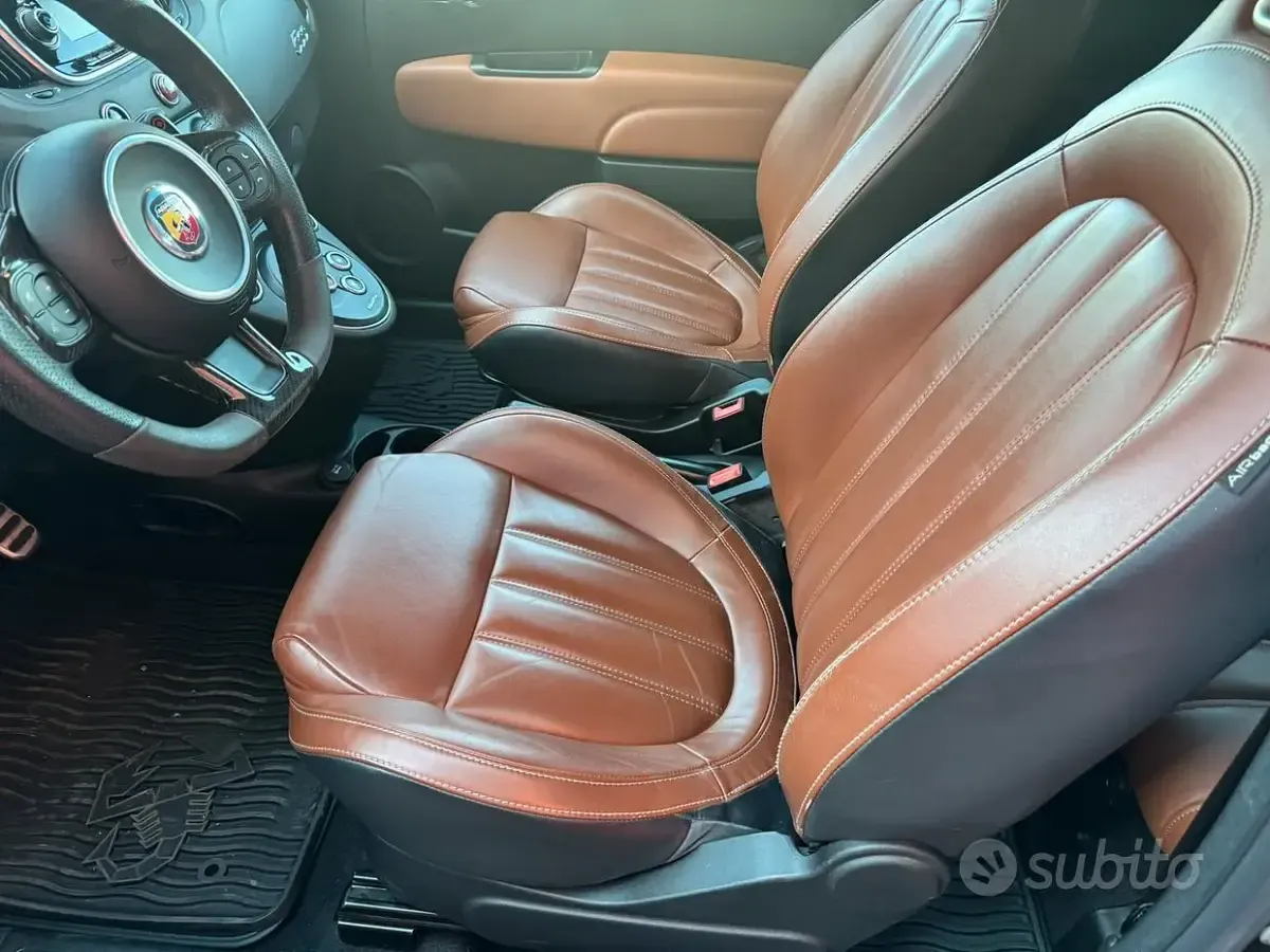 Usata Abarth 500C 180 CV (132 kW) 2018 Nero Cabrio