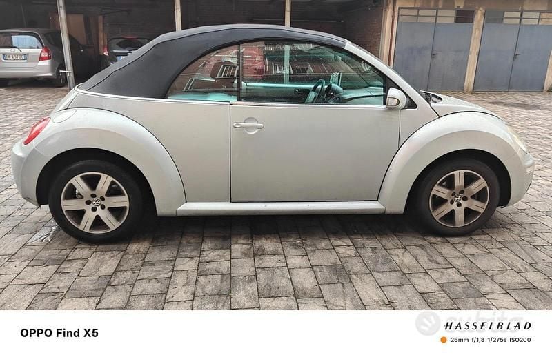 Usata VW New Beetle 105 CV (77 kW) 2006 Grigio Utilitaria