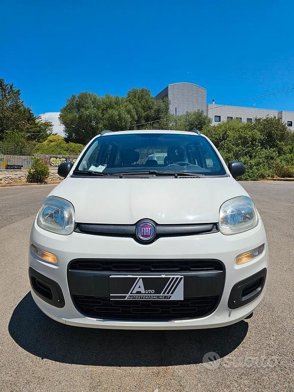 Usata Fiat Panda Lounge 75 CV (55 kW) 2014 Bianco Utilitaria