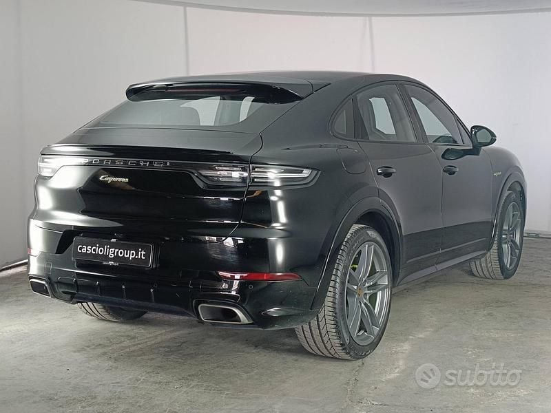 Usata Porsche Cayenne Coupe 340 CV (250 kW) 2021 Nero Coupé