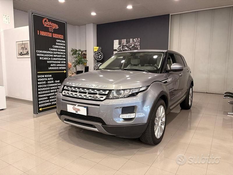 Usata Land Rover Range Rover evoque Prestige 190 CV (139 kW) 2014 Orkney grey  interni circus/ SUV