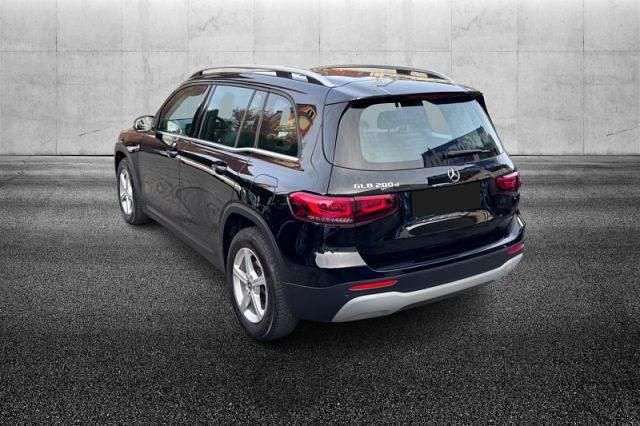 Usata Mercedes GLB200 Business 150 CV (110 kW) 2023 Nero SUV