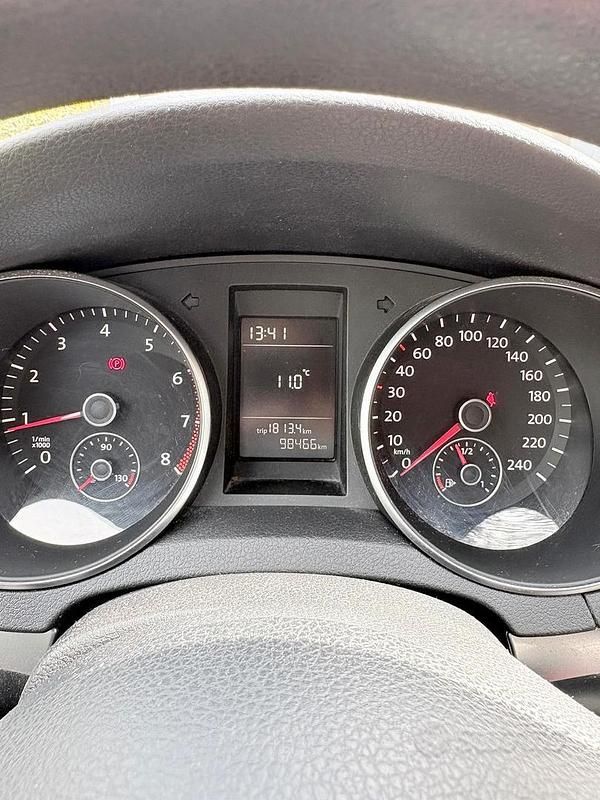 Second-hand VW Golf VII United 80 CP (58 kW) 2012 Alb Berlinǎ