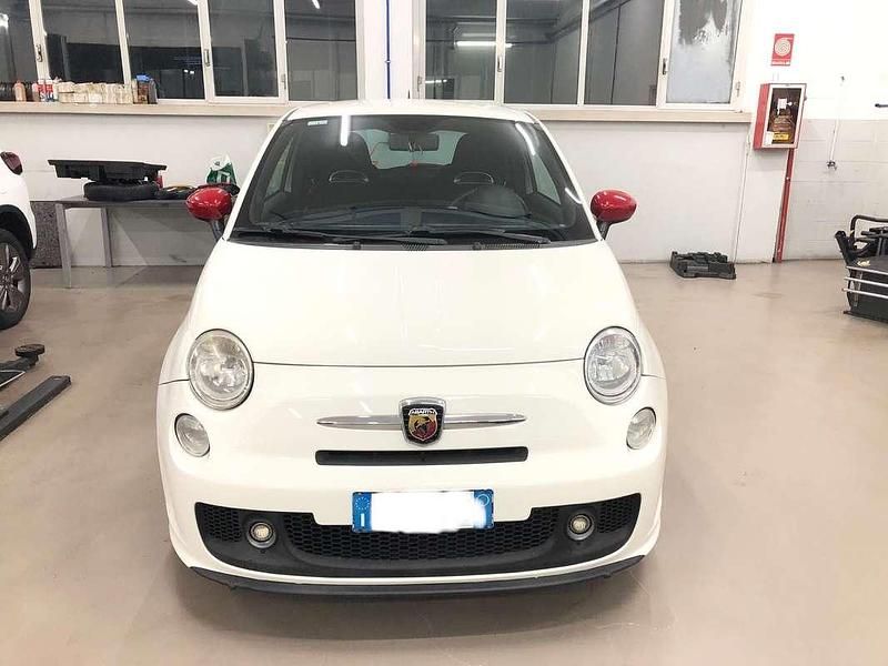 Usata Abarth 500 135 CV (99 kW) 2010 Bianco Utilitaria