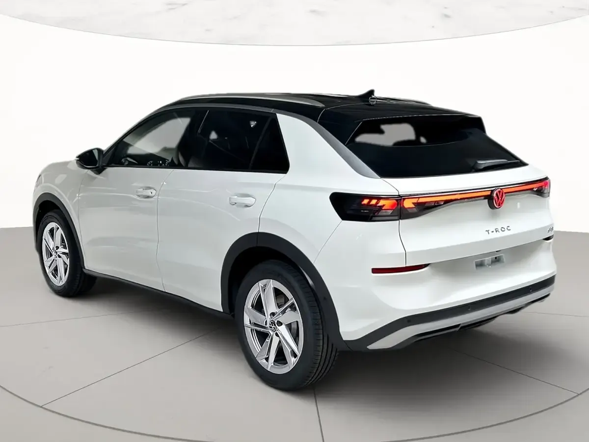 Nuova VW T-Roc Style 150 CV (110 kW) 2026 Pure white nero SUV