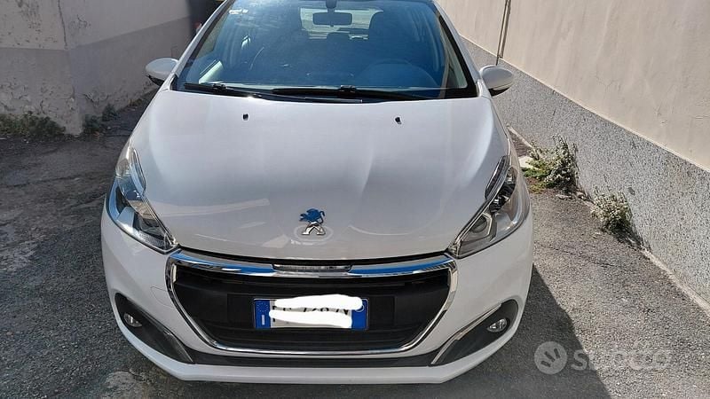 Usata Peugeot 208 Allure 82 CV (60 kW) 2016 Bianco Utilitaria