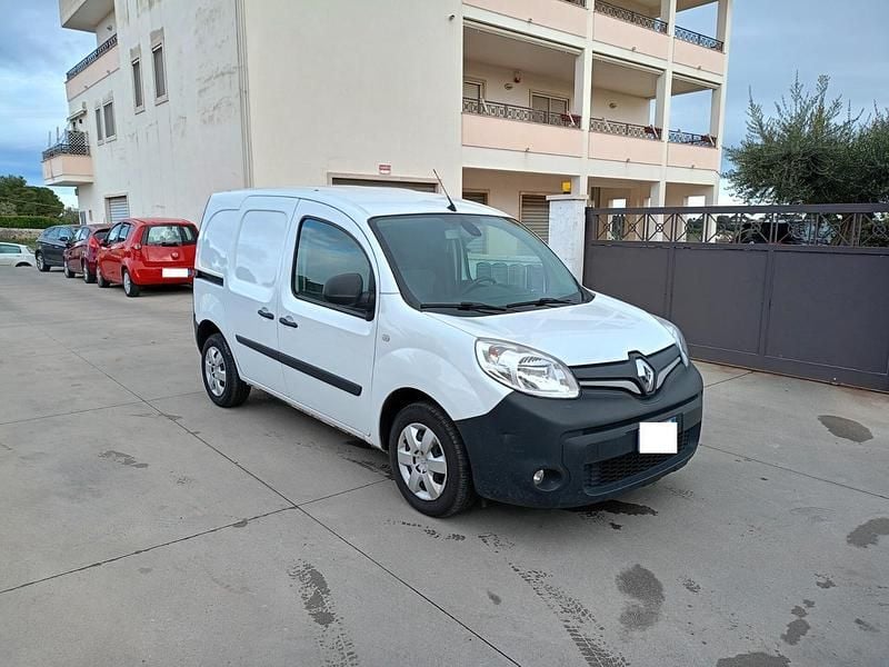 Usata Renault Kangoo 95 CV (69 kW) 2020 Bianco Monovolume