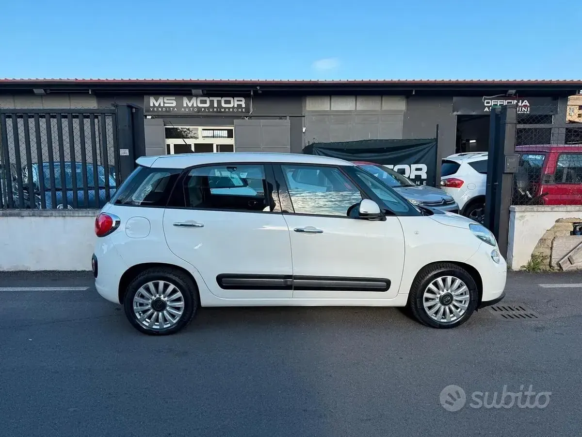 Usata Fiat 500L Lounge 85 CV (62 kW) 2013 Bianco Monovolume