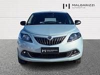 Usata Lancia Ypsilon Gold 69 CV (50 kW) 2023 Argento Utilitaria