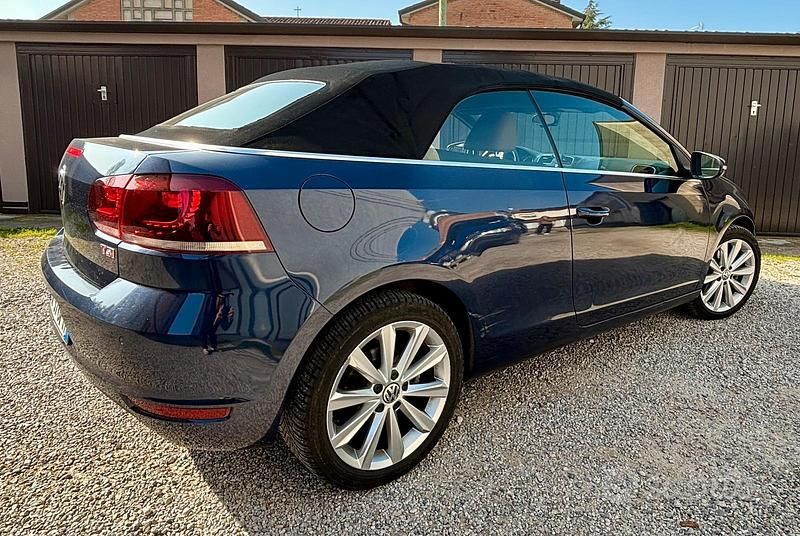 Usata VW Golf 160 CV (117 kW) 2011 Blu Cabrio