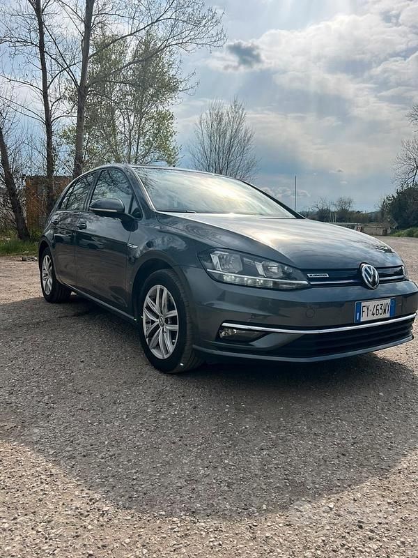 Usata VW Golf VII Business 131 CV (96 kW) 2019 Grigio Berlina