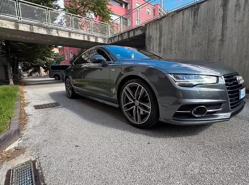 Usata Audi A7 S-Line 272 CV (200 kW) 2015 Grigio Utilitaria