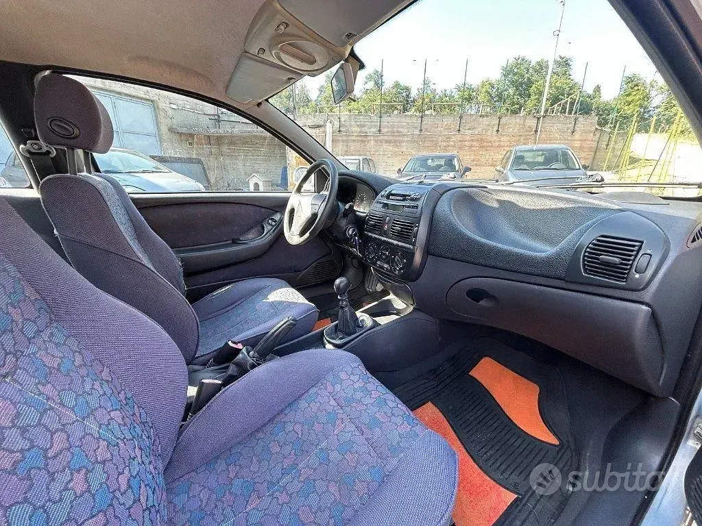 Usata Fiat Bravo 80 CV (58 kW) 2000 Blu Utilitaria