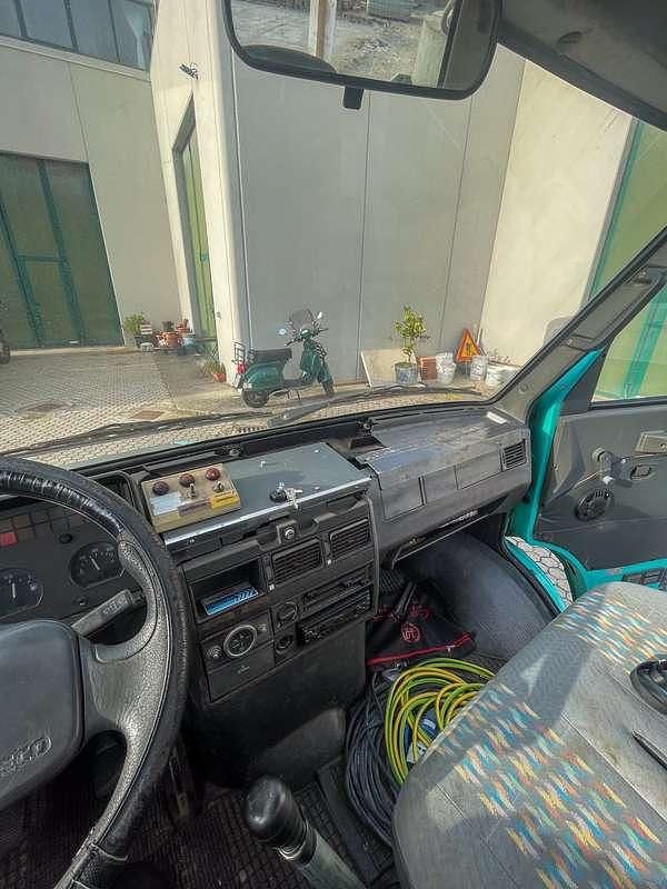 Usata Iveco Daily 82 CV (60 kW) 1997 Blu/azzurro Utilitaria