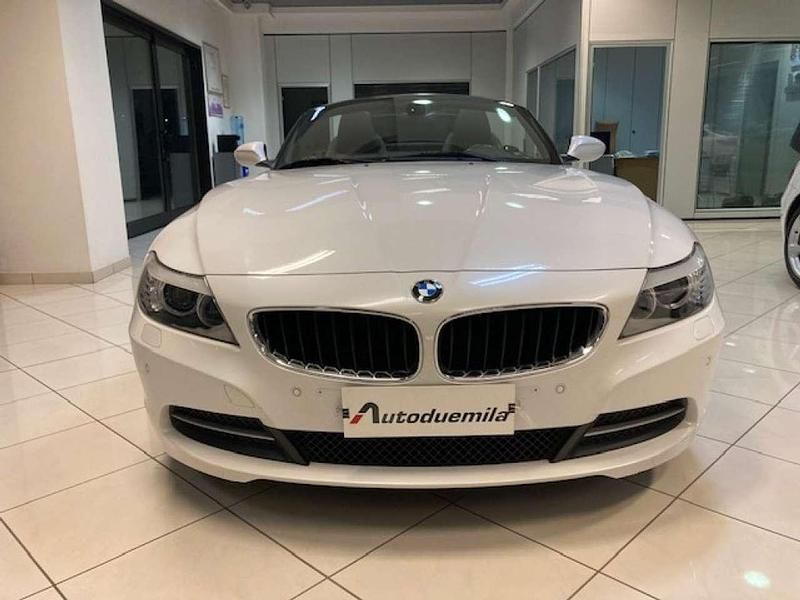 Begagnad BMW Z4 Efficient Dynamics 184 HK (135 kW) 2011 Vit Cab