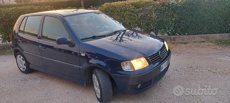 Usata VW Polo 2001 Blu Utilitaria