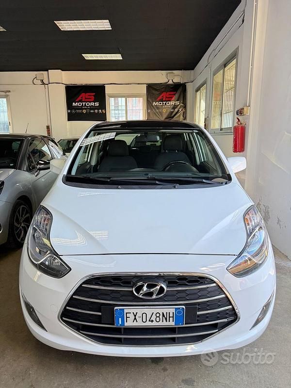 Usata Hyundai i20 125 CV (91 kW) 2019 Bianco Utilitaria