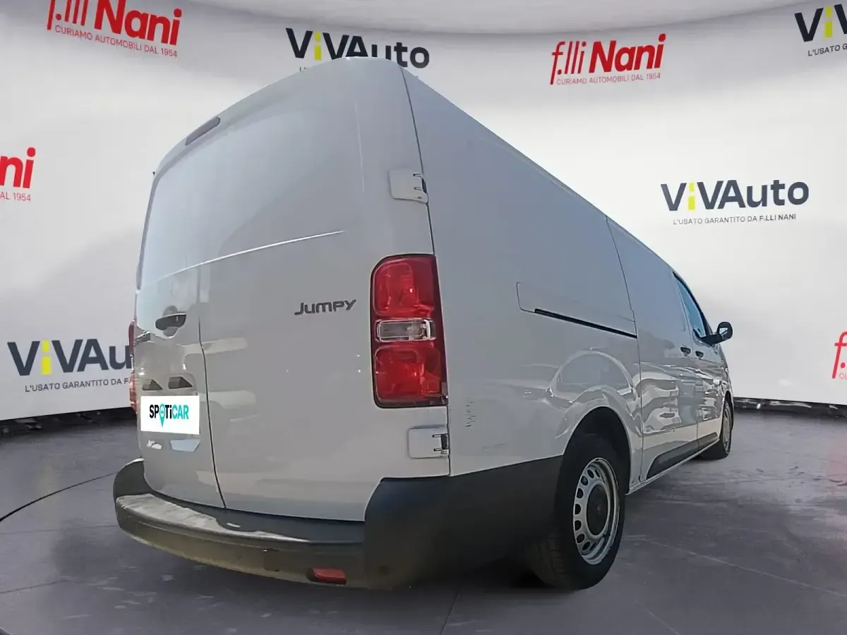 Usata Citroën Jumpy 177 CV (130 kW) 2024 Bianco Monovolume