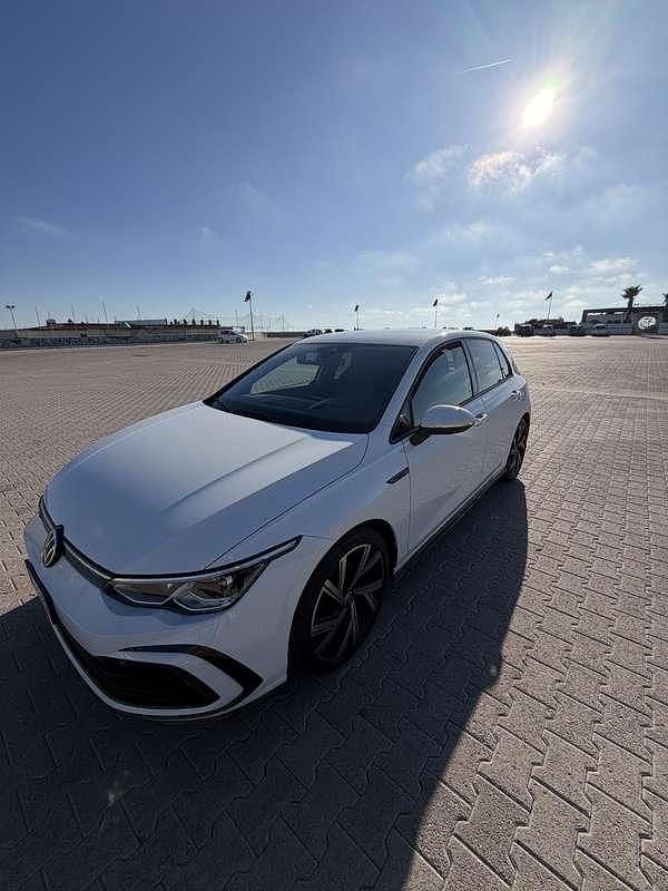 Usata VW Golf VIII R-line 150 CV (110 kW) 2023 Berlina