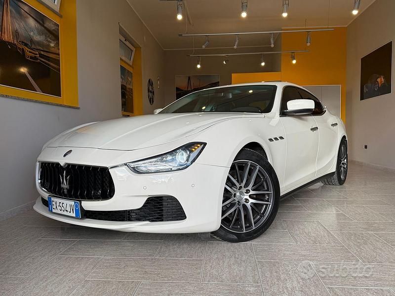 Usata Maserati Ghibli 250 CV (183 kW) 2014 Bianco Coupé