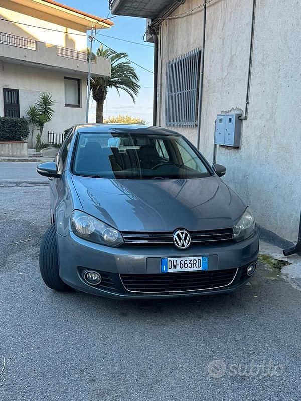 Usata VW Golf VI 105 CV (77 kW) 2009 Grigio Utilitaria