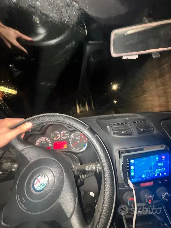 Usata Alfa Romeo 147 120 CV (88 kW) 2009 Nero Utilitaria