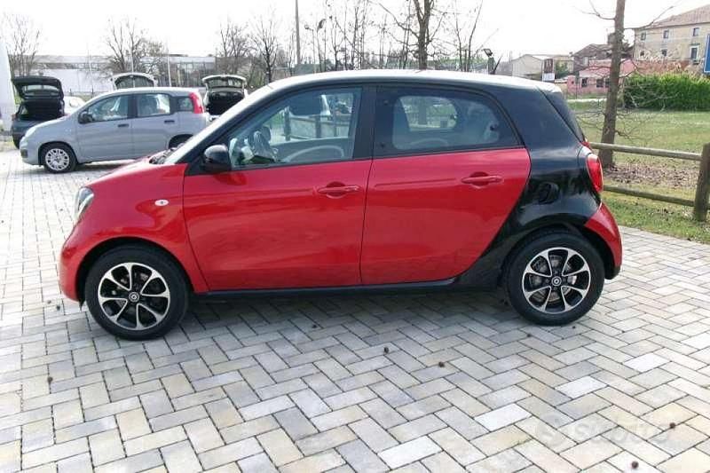 Usata Smart ForFour Passion 71 CV (52 kW) 2015 Grigio Utilitaria