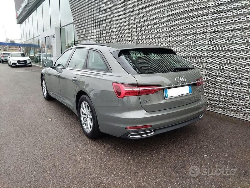Usata Audi A6 204 CV (150 kW) 2022 Grigio Station wagon