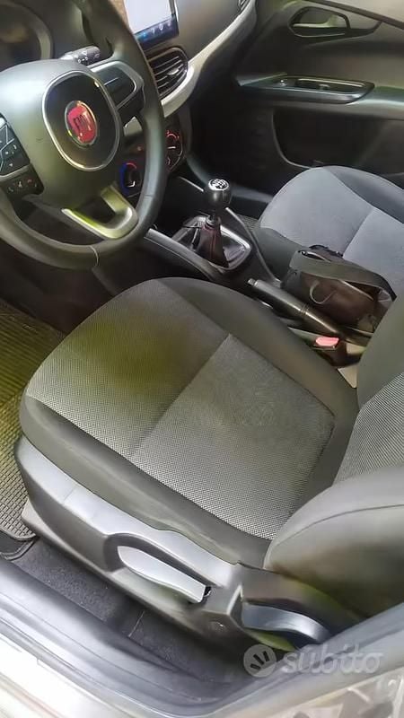 Usata Fiat Tipo 95 CV (69 kW) 2020 Grigio Berlina