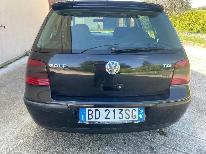 Usata VW Golf III 101 CV (74 kW) 1998 Nero Berlina