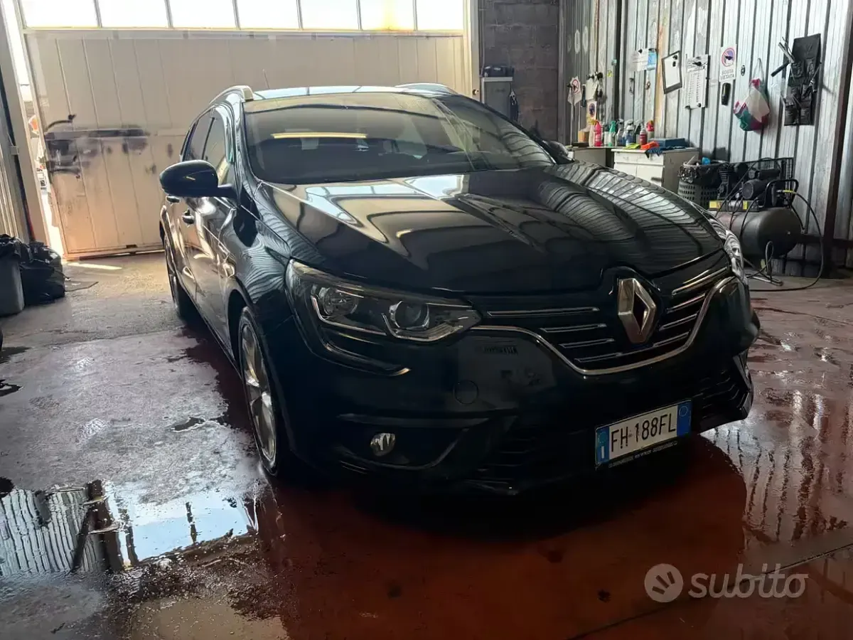 Usata Renault Mégane GrandTour Business 110 CV (80 kW) 2018 Nero Station wagon
