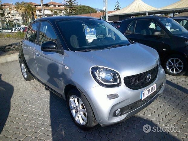 Usata Smart ForFour Passion 71 CV (52 kW) 2016 Grigio Utilitaria